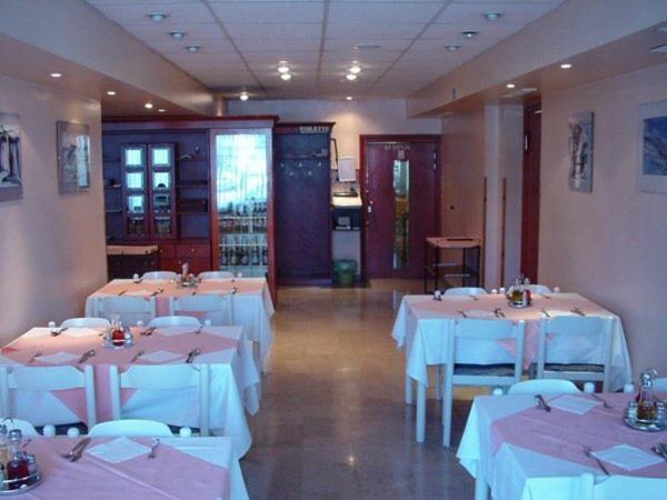Hotel Tabor Sežana Kültér fotó